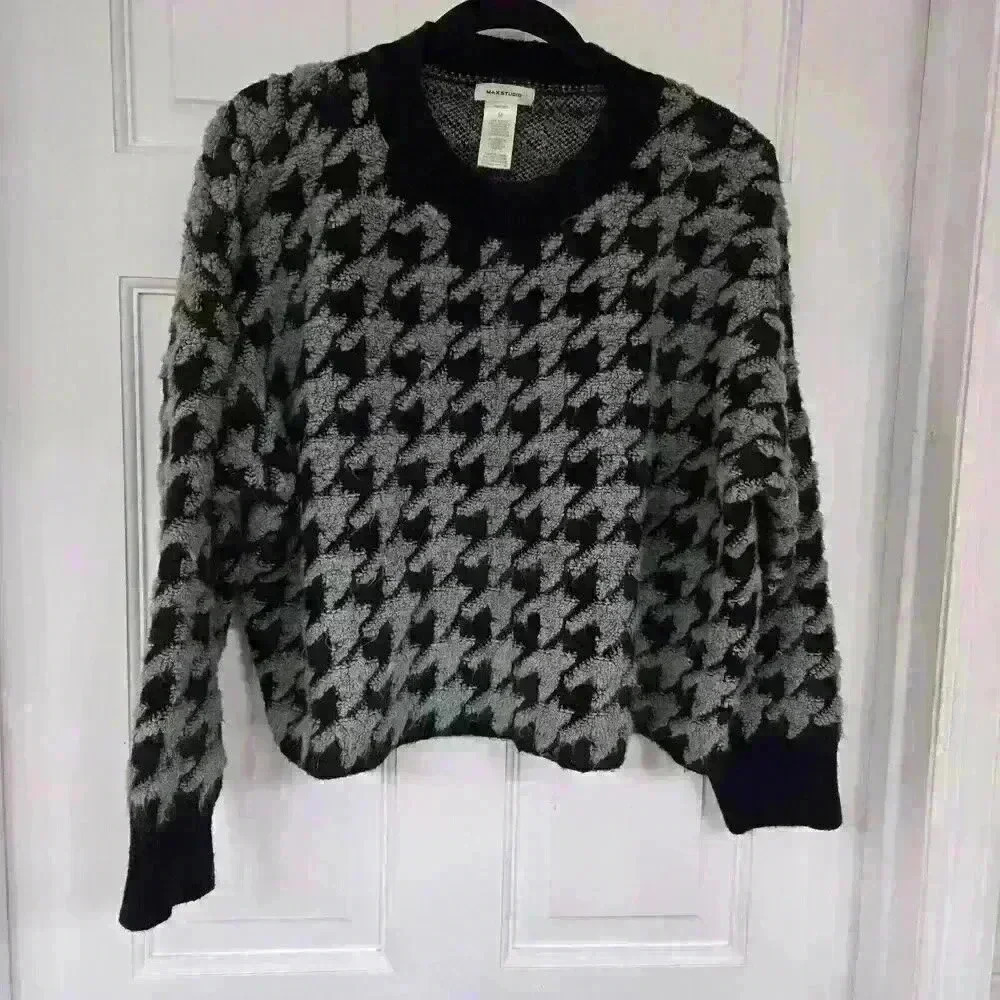 Max Studio Women's Houndstooth Pattern Sweater,Size M-oversized